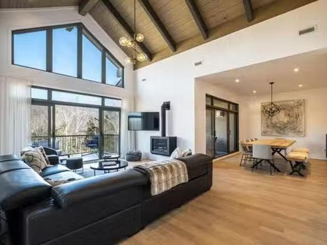 Charming 4 BR Chemin de Saint Andrews