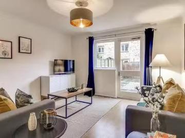 Rental! 4 BR Wesley Close