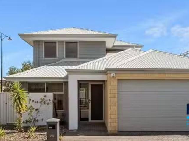 For Rent! 4 BR 1/46 Gibbs Road, AUBIN GROVE, WA 6164 Townhou.