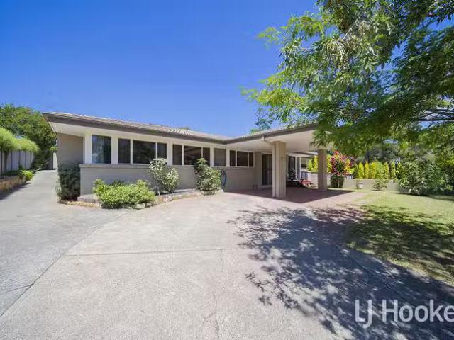 Just in! 4 BR 1/51 Belconnen Way, Weetangera, ACT 2614
