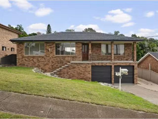 Just in! 4 BR 173 Aries Way, Elermore Vale House for rent Lis.