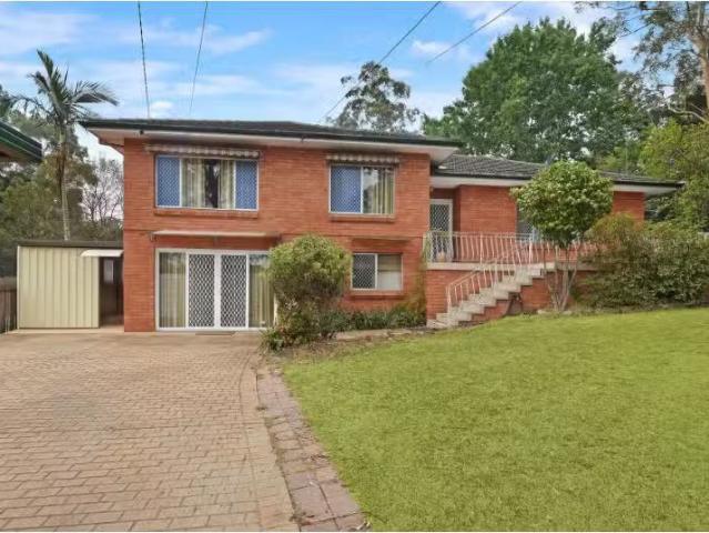 Rental! 4 BR 17 Greenhill Avenue, Normanhurst House for rent.