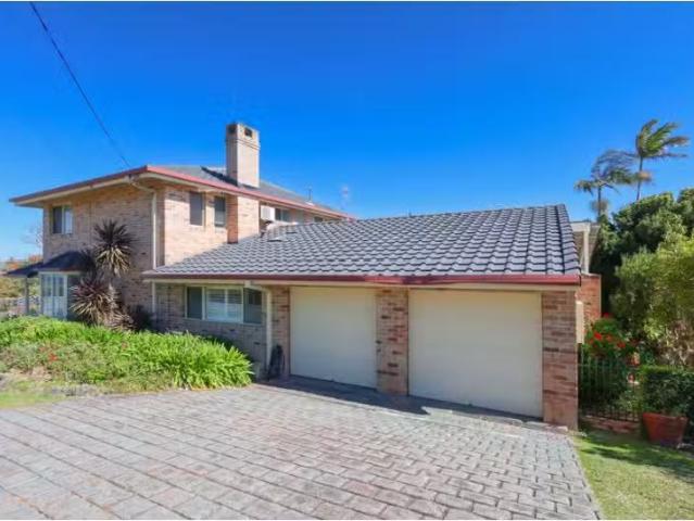 For Rent! 4 BR 19 Canomie Street, SAPPHIRE BEACH House for ren.