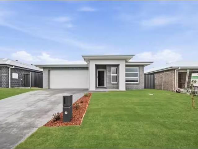 Cheap 4 BR 10 Lilium Street, LOCHINVAR House for rent Listed.