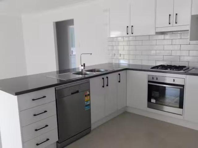 Cheap 4 BR 11 Barrallier Avenue, TAHMOOR House for rent Liste.