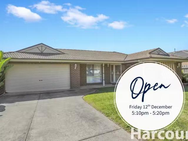 Unique 4 BR 11 folkstone Crt, DROUIN, VIC 3818 House for Rent