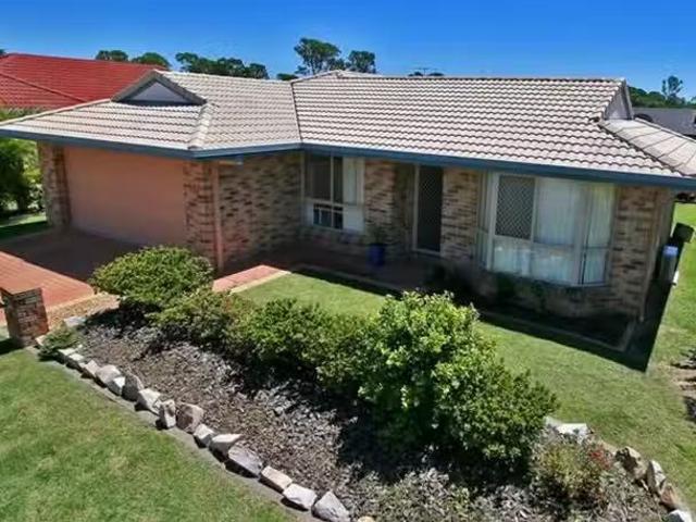 For Rent! 4 BR 12 Eton Avenue, Boondall, QLD 4034 House for.