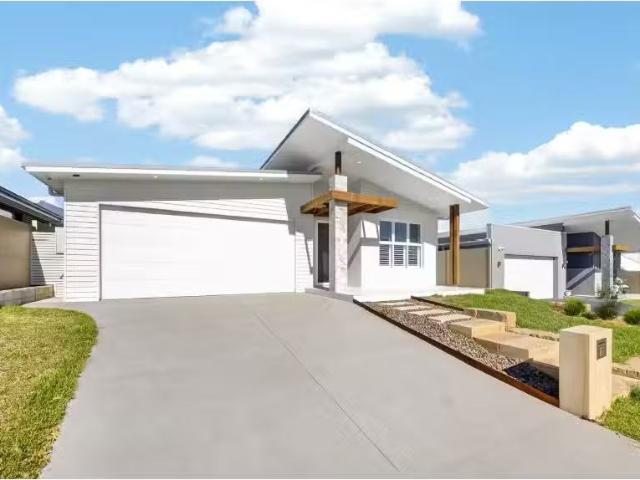 Just in! 4 BR 12 Fitzgerald Avenue, NORTH ROTHBURY Property fo.