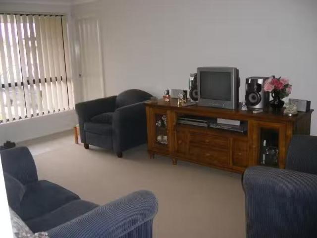 Rental! 4 BR 12 Tasman Pl, Westdale House for rent Listed by.