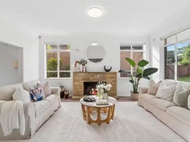 New 4 BR 130 Warrimoo Avenue, St Ives House for rent Listed b.