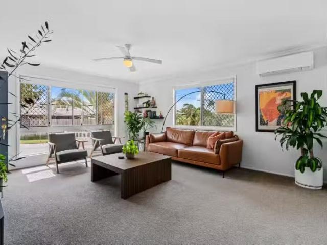 New 4 BR 1 Reign Street, ALEXANDRA HILLS, QLD 4161 House for.