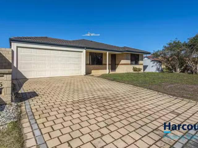 Charming 4 BR 25 Nunton Place, PORT KENNEDY, WA 6172 House f.