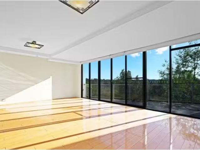 Nice 4 BR 202/215 217 Waterloo Road, Marsfield Apartment for r.