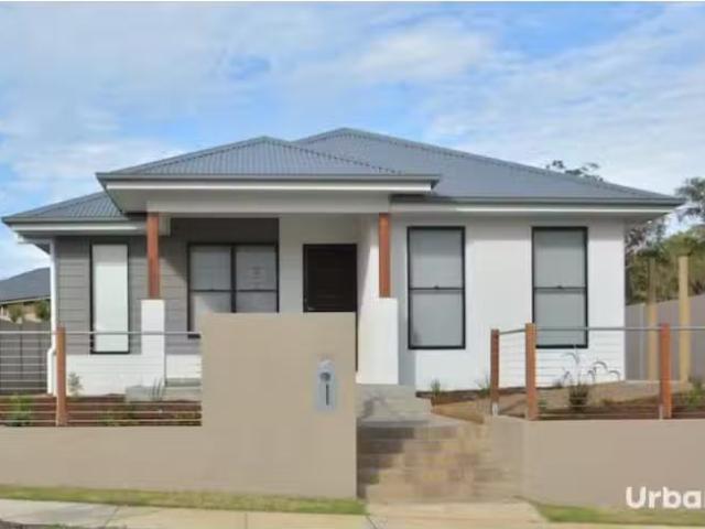Rental! 4 BR 20 Gollan Avenue, North Rothbury House for rent.