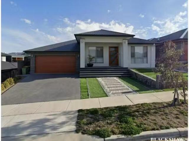 For Rent! 4 BR 20 Tyrrell Street, Googong House for rent List.