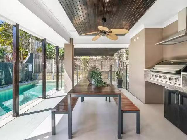 Nice 4 BR 22 Wolseley Way, Upper Coomera, QLD 4209