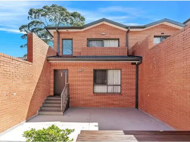 New 4 BR 23/173 Pennant Hills Road, Thornleigh Townhouse for r.