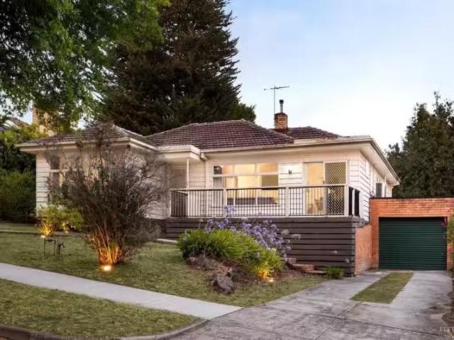 Charming 4 BR 23 Garden Avenue, Mitcham VIC 3132 House Auction