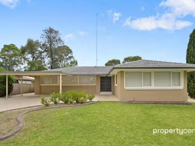 Just in! 4 BR 2 Henderson Crescent, JAMISONTOWN House for rent.