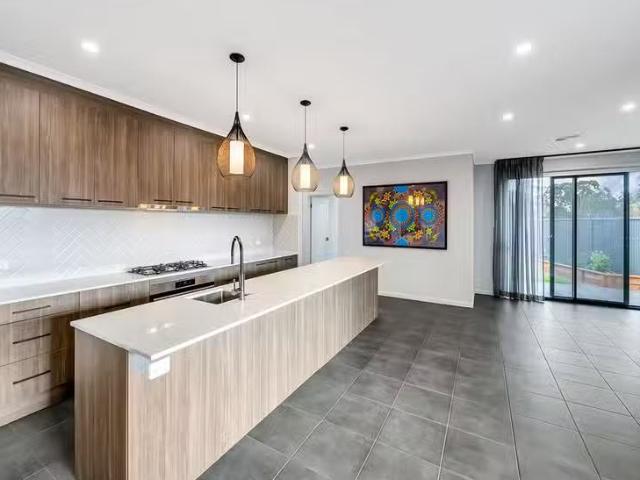 For Rent! 4 BR 35 Diamond Drive, MOUNT BARKER, SA 5251 House.