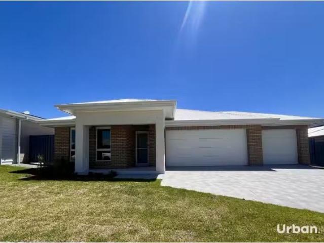 For Rent! 4 BR 35 Hewitt Road, Lochinvar House for rent Liste.