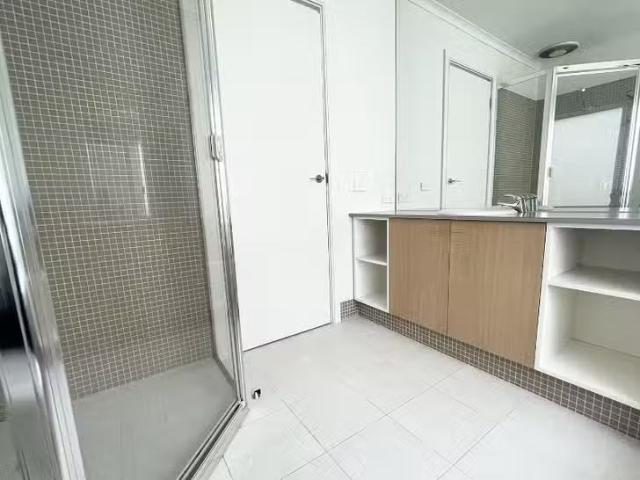 Rental! 4 BR 30 Royal Troon Avenue, Heatherton, VIC 3202