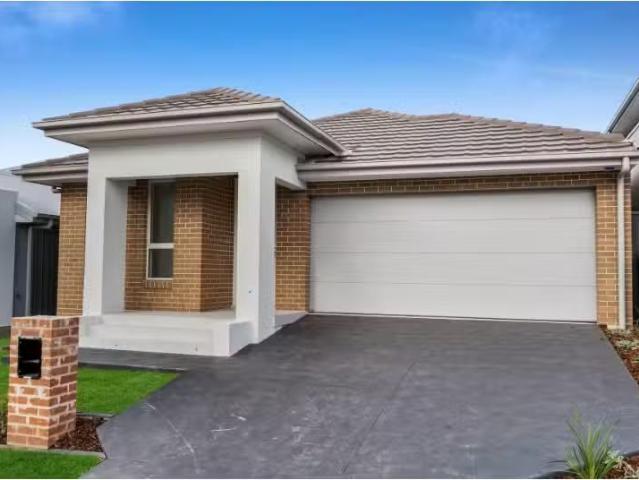 Deal! 4 BR 30 Whitrod Avenue, Oran Park House for rent Listed.