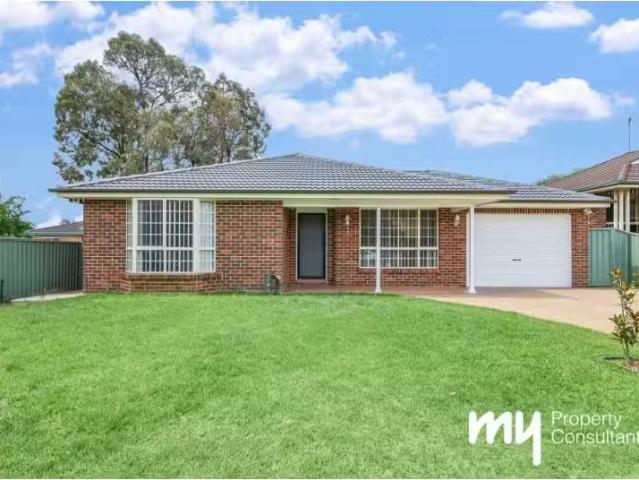 Nice 4 BR 3 Irwin Court, Narellan Vale House for rent Listed.