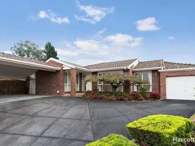 For Rent! 4 BR 3 Manor Court, DONVALE, VIC 3111 House Leased