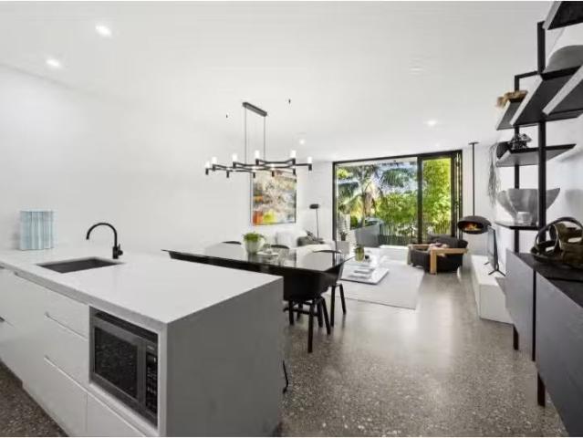 Nice 4 BR 42 Rosser Street, Rozelle Townhouse for rent Listed.