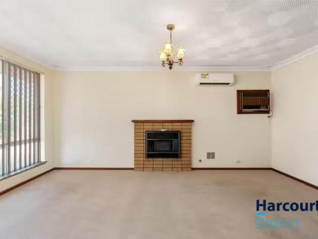 Just in! 4 BR 43 Bass Road, BULL CREEK, WA 6149 House for Rent