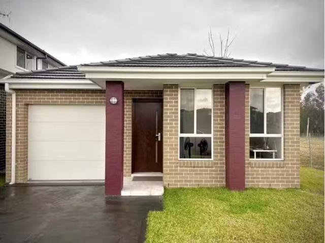 Unique 4 BR 43 Welara Avenue, Austral House for rent Listed b.