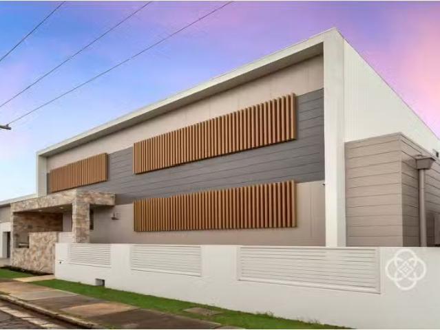 For Rent! 4 BR 4 Barr Street, Merewether House for rent Liste.