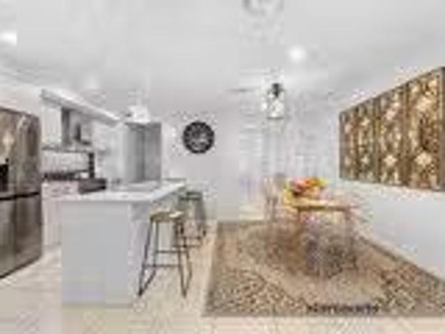 Rental! 4 BR 4 Gonula Crescent, RIPLEY, QLD 4306 House for R.