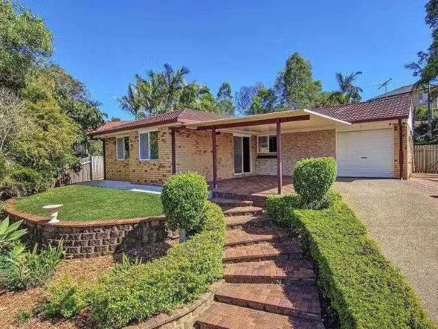 Rental! 4 BR 58 Avonmore Street, EDENS LANDING, QLD 4207 Hou.
