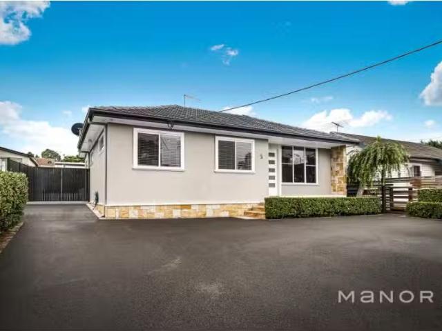 Cheap 4 BR 5 Jackson Road, Lalor Park House for rent Listed b.