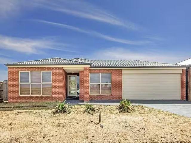 Unique 4 BR 62 Vanderbilt Avenue, Truganina, VIC 3029