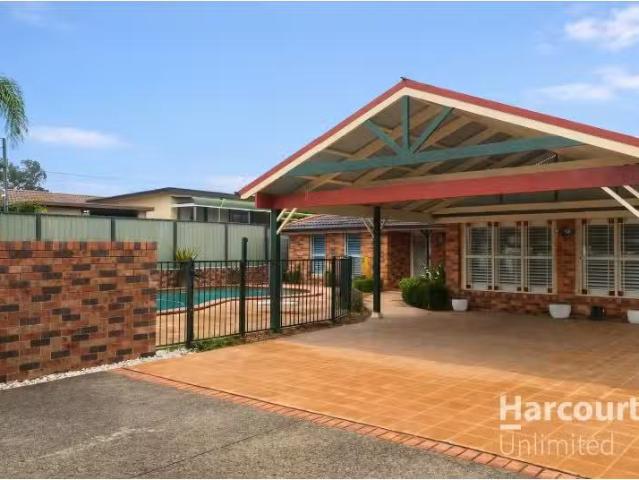 Unique 4 BR 73A Grange Avenue, SCHOFIELDS House for rent List.