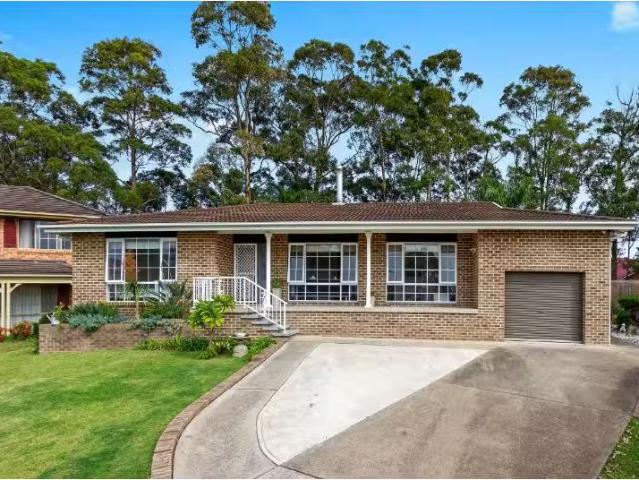 Nice 4 BR 7 Eyre Place, SUNSHINE BAY House for rent Listed by.