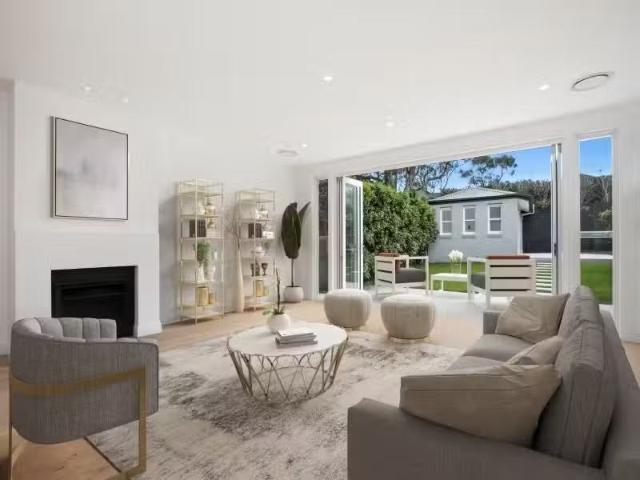 For Rent! 4 BR 7 Harden Avenue, Northbridge Townhouse for rent.