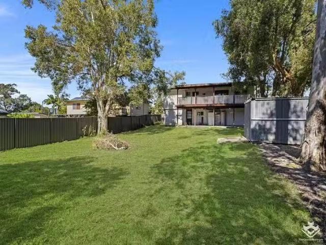 For Rent! 4 BR 7 Mortensen Road, Nerang, QLD 4211