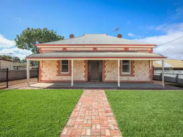 Nice 4 BR 7 Willow Avenue, MURRAY BRIDGE, SA 5253 House for.
