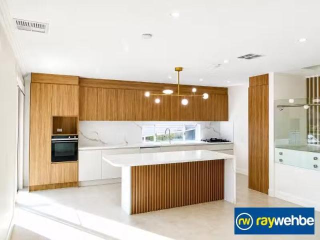 New 4 BR 7B Redbank Road, NORTHMEAD Townhouse for rent Listed.