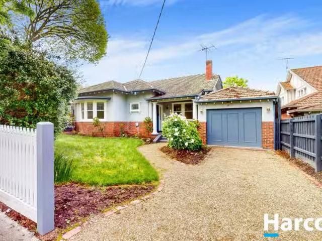 Cheap 4 BR 8 Killarra Avenue, CAMBERWELL, VIC 3124 House for.