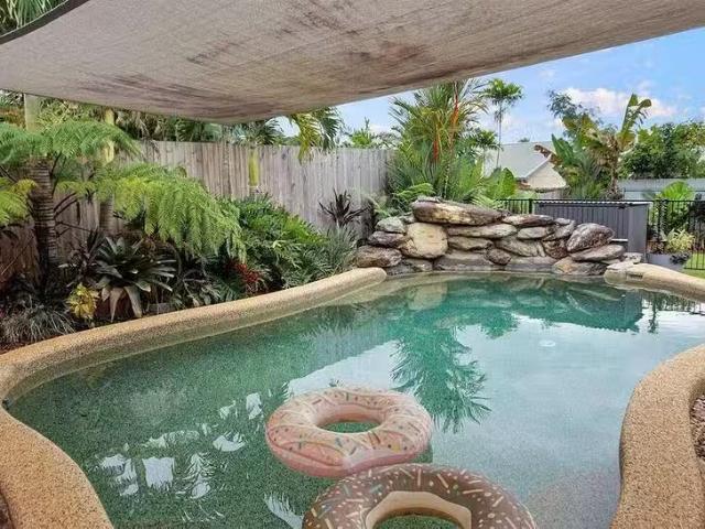 Charming 4 BR /8 Julia Percy Close, Bentley Park, QLD 4869