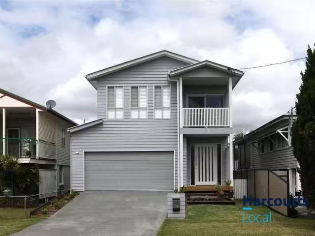Deal! 4 BR 92 O'Quinn Street, NUDGEE BEACH, QLD 4014 House f.