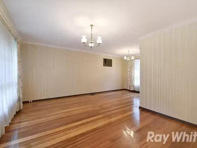 Unique 4 Casuarina Avenue, Boronia, VIC 3155