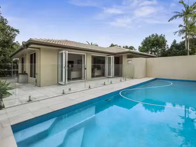Nice 4 Park Court, Noosaville, QLD 4566