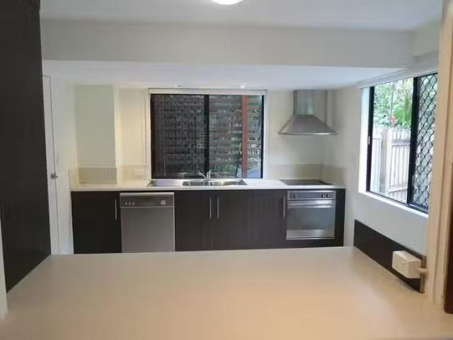 Just in! 4 Stuart Street, Edge Hill, QLD 4870