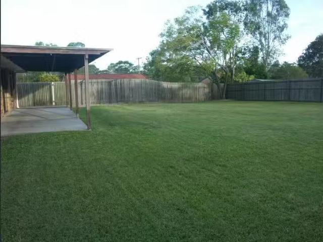Just in! 4 Savoy Court, Browns Plains, QLD 4118